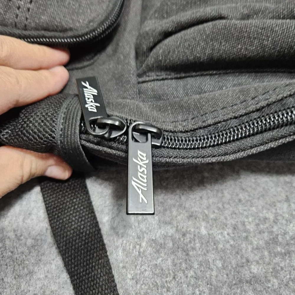Alaska airlines backpack Bella Russo‎